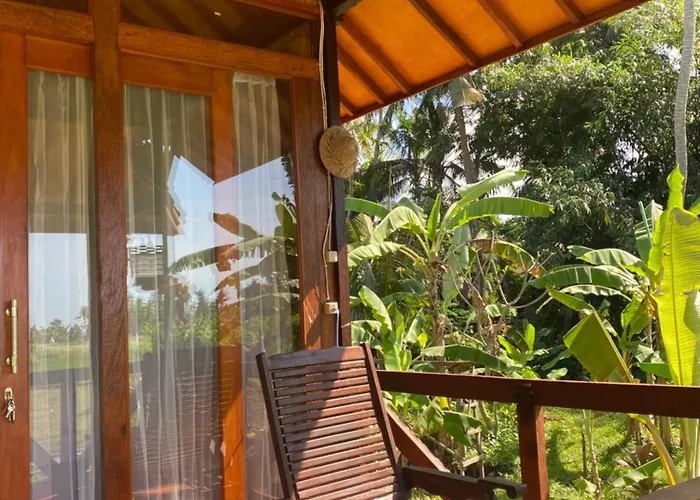 Punaga Lodge