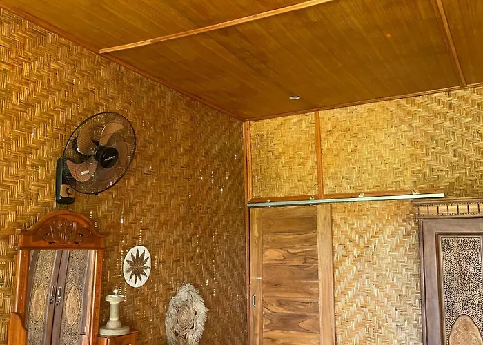 Punaga Lodge